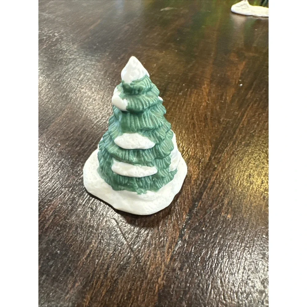 House of Lloyd Christmas Village Accessory‎ Christmas Tree 1991